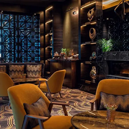 Hyatt Regency 5*