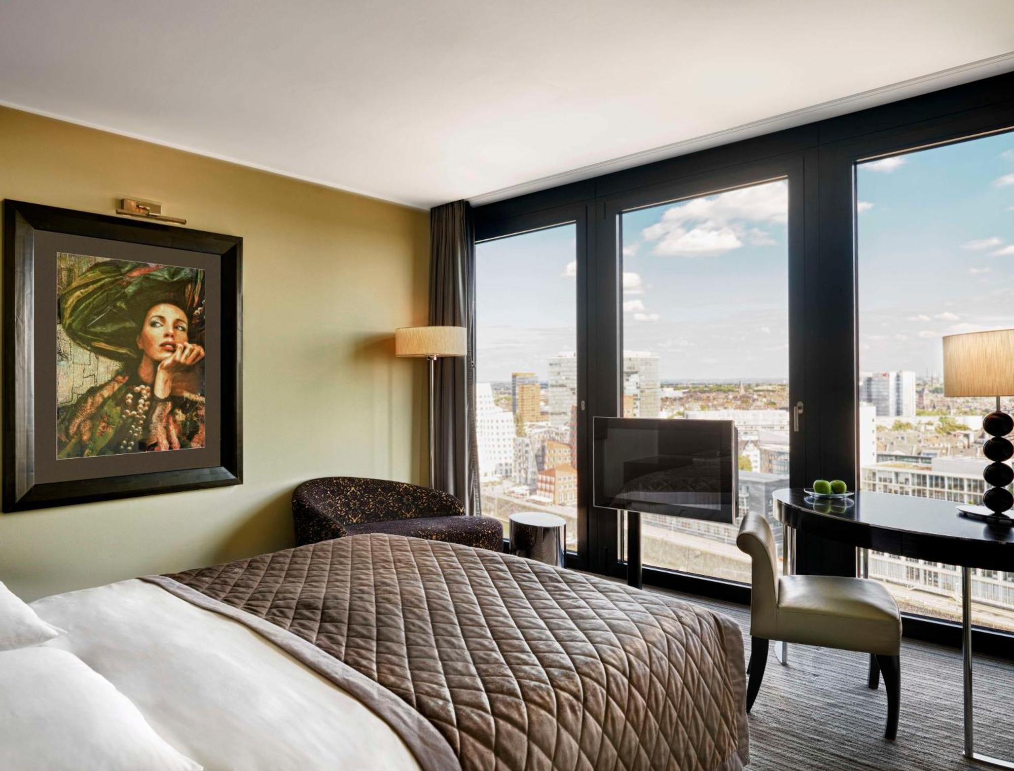 Hyatt Regency 5* Düsseldorf