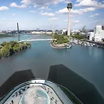 Hyatt Regency 5* Dusseldorf